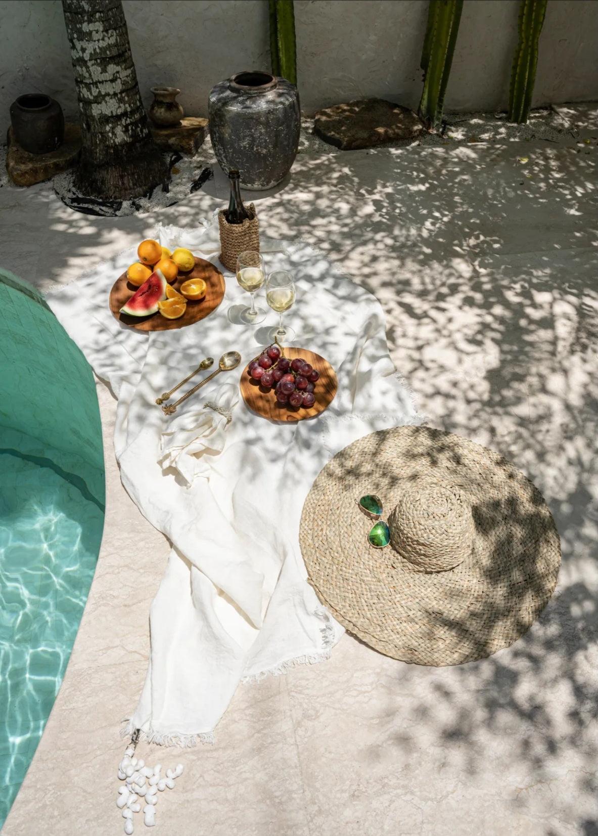 Het Linnen Tafelkleed - Wit - 150x200 - Tafelkleed - Bazar Bizar - livinglovely.nl