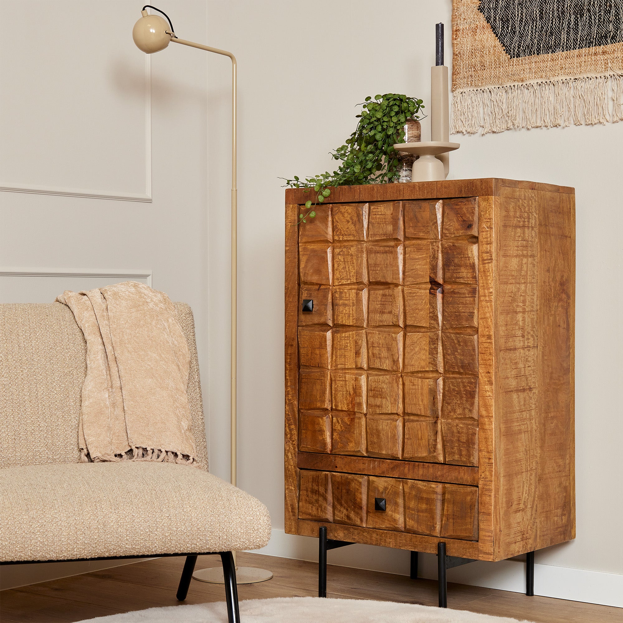 Kabinet Brandy Mangohout 60cm van Starfurn, mangohouten kast met deur en lade op metalen poten