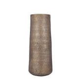 Kardine Antique Gold Alu Pot Dented Pattern High M van PTMD, hoge aluminium pot in antiek goud op witte achtergrond