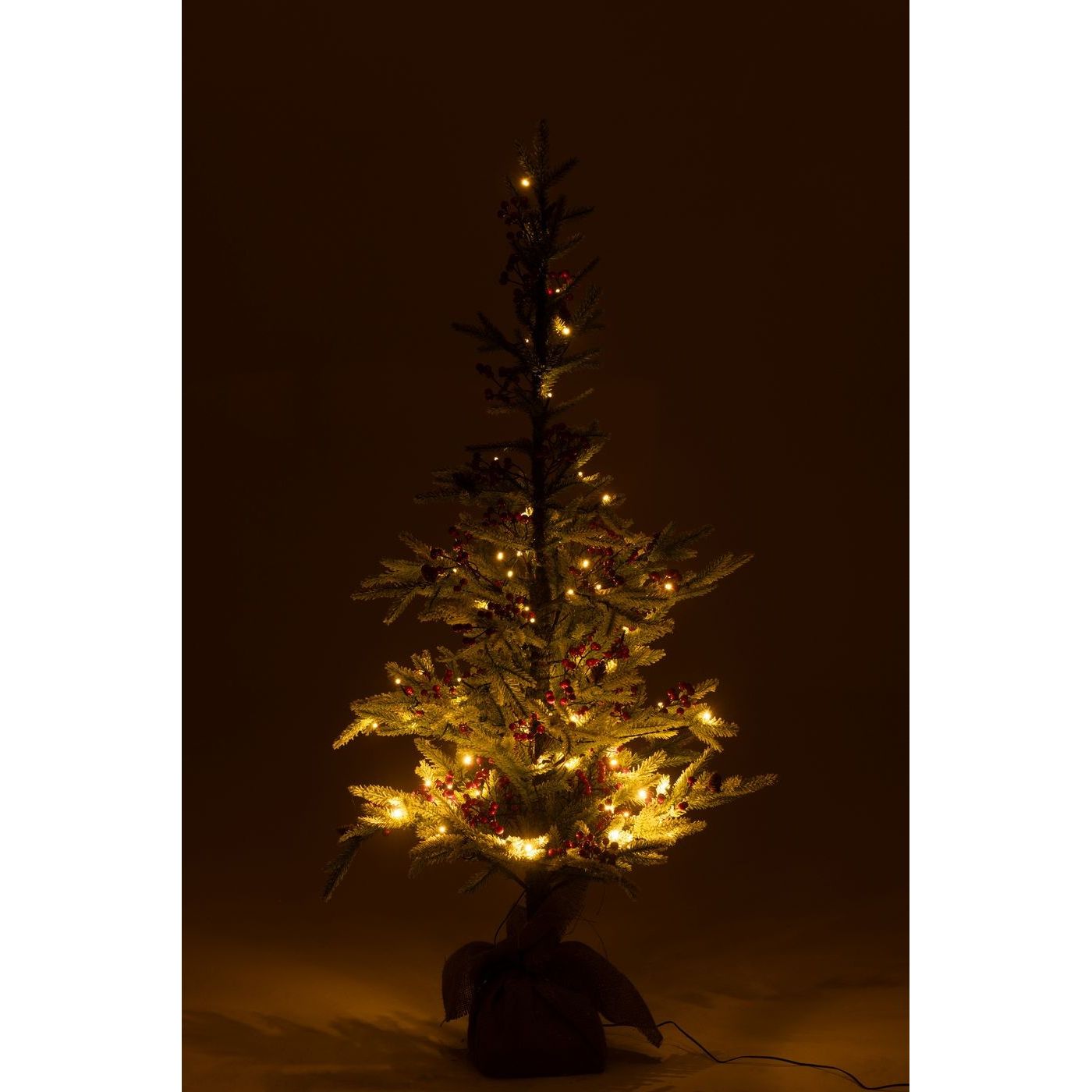 Kerstboom + Jute Zak + Led Kunststof Sneeuw Groen/Rood Small H130cm van J-Line, detail van de takken en afwerking
