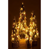 Kerstboom + Led Kunststof Sneeuw Groen/Rood Medium H60cm van J-Line, in een feestelijk gestylede setting