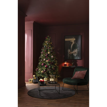 Kerstboom+Led Lichtjes Extra Plastiek Groen H225cm van J-Line, detail van de takken en afwerking