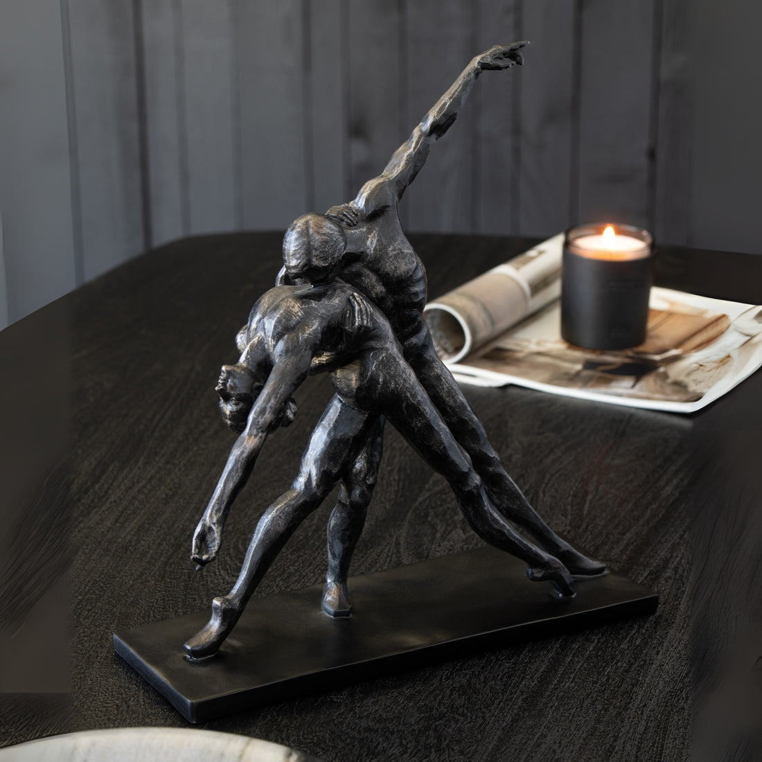 Koppel Op Voet Dansend Zwart J-Line - Beeld - J-Line - livinglovely.nl