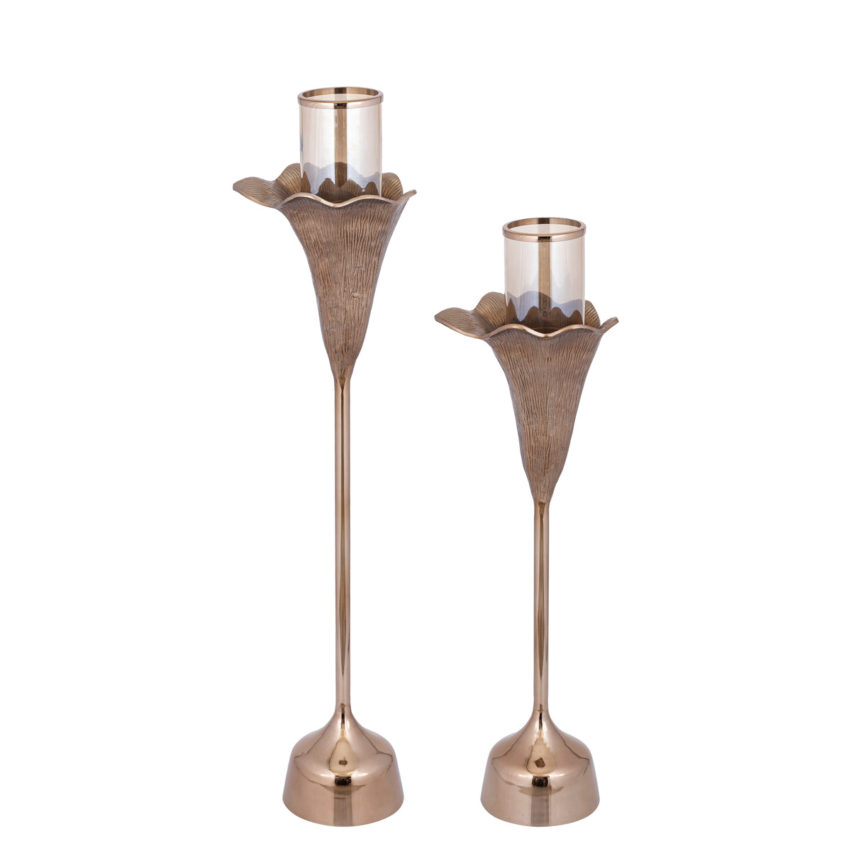 Kourtney Bronze Casted Alu Stormlight Flower L van PTMD, detail van de gegoten aluminium bloemvorm