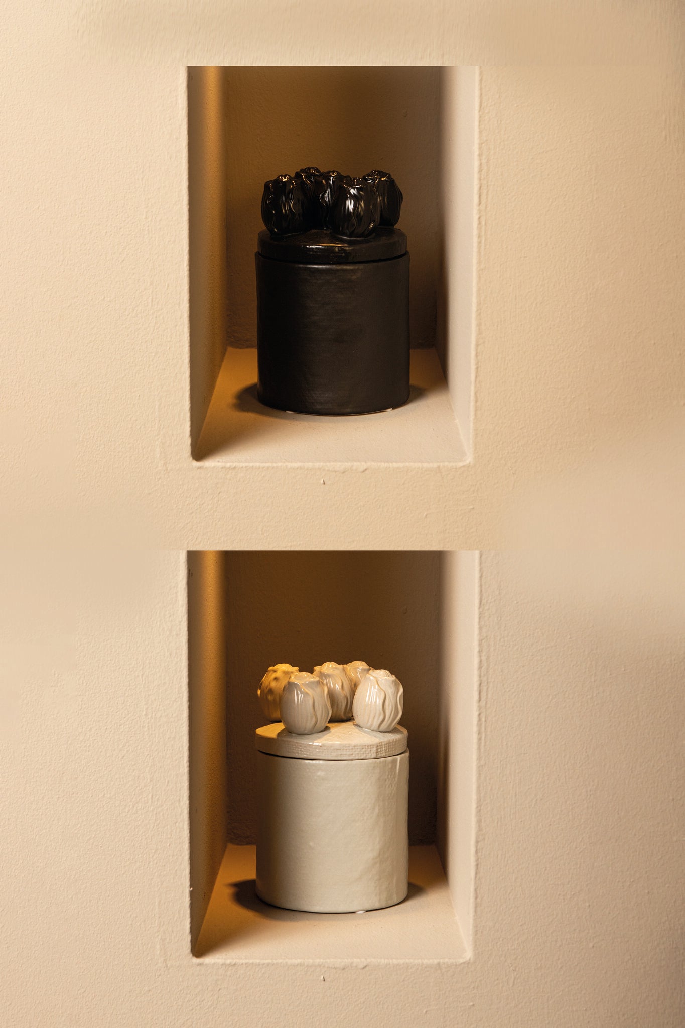 Krystine Cream Round Ceramic Pot With Tulips Top PTMD - Keukenaccessoire - PTMD - livinglovely.nl