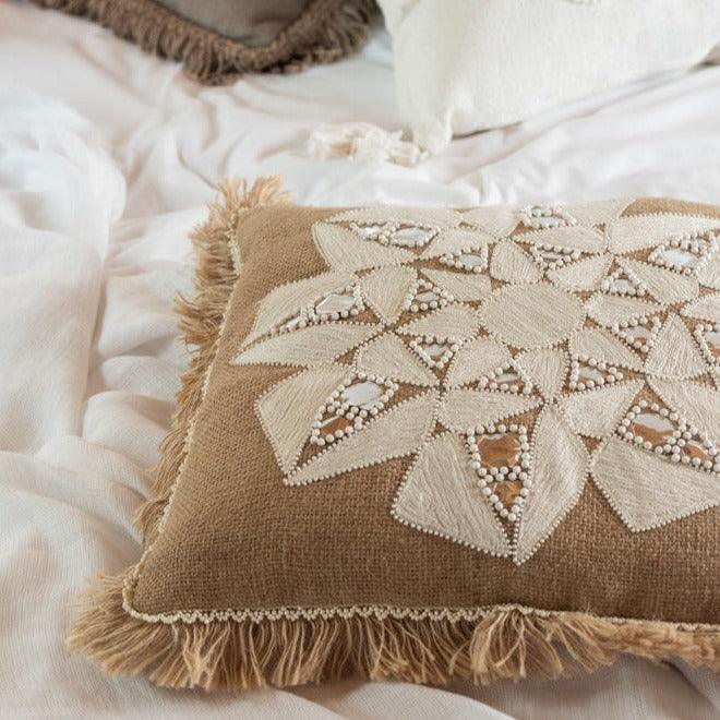 Kussen Bloem Abstract Jute Naturel/Beige - Kussen - J-Line - livinglovely.nl