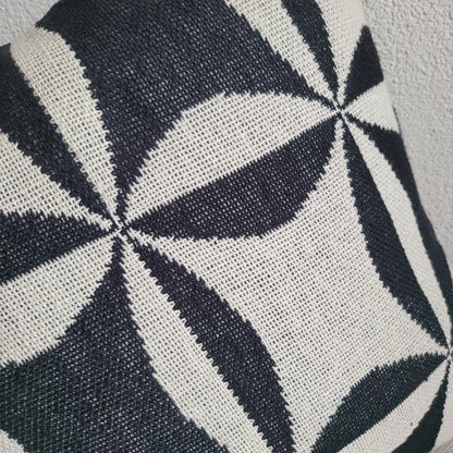 Kussen Ken - Kussen - Living Lovely - livinglovely.nl