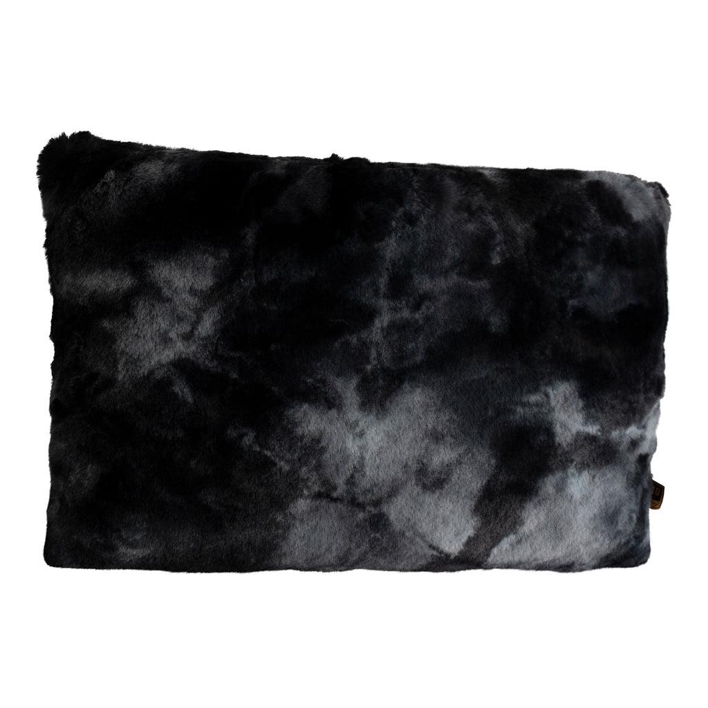 Linde Black faux fur cushion rectangle PTMD - Kussen - PTMD - livinglovely.nl