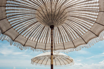 livinglovely.nl - Bali Parasol - Macrame - Créme - 250cm - Parasol - Todo Bien - livinglovely.nl