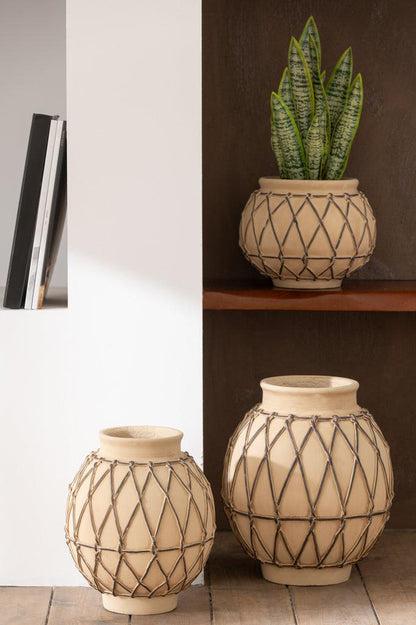 livinglovely.nl - Bloempot Berber Cement Beige Large - pot - J-Line - livinglovely.nl