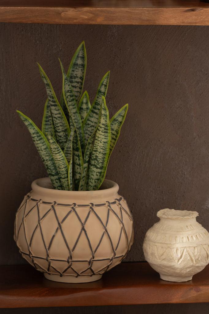 livinglovely.nl - Bloempot Berber Cement Beige Small - pot - J-Line - livinglovely.nl