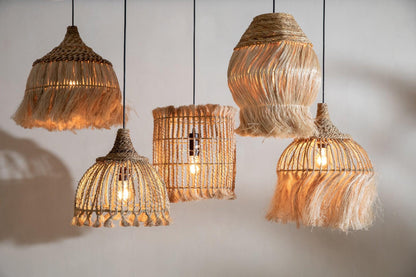 livinglovely.nl - De Abaca Tassel Hanglamp - Naturel - S - Hanglamp - Bazar Bizar - livinglovely.nl