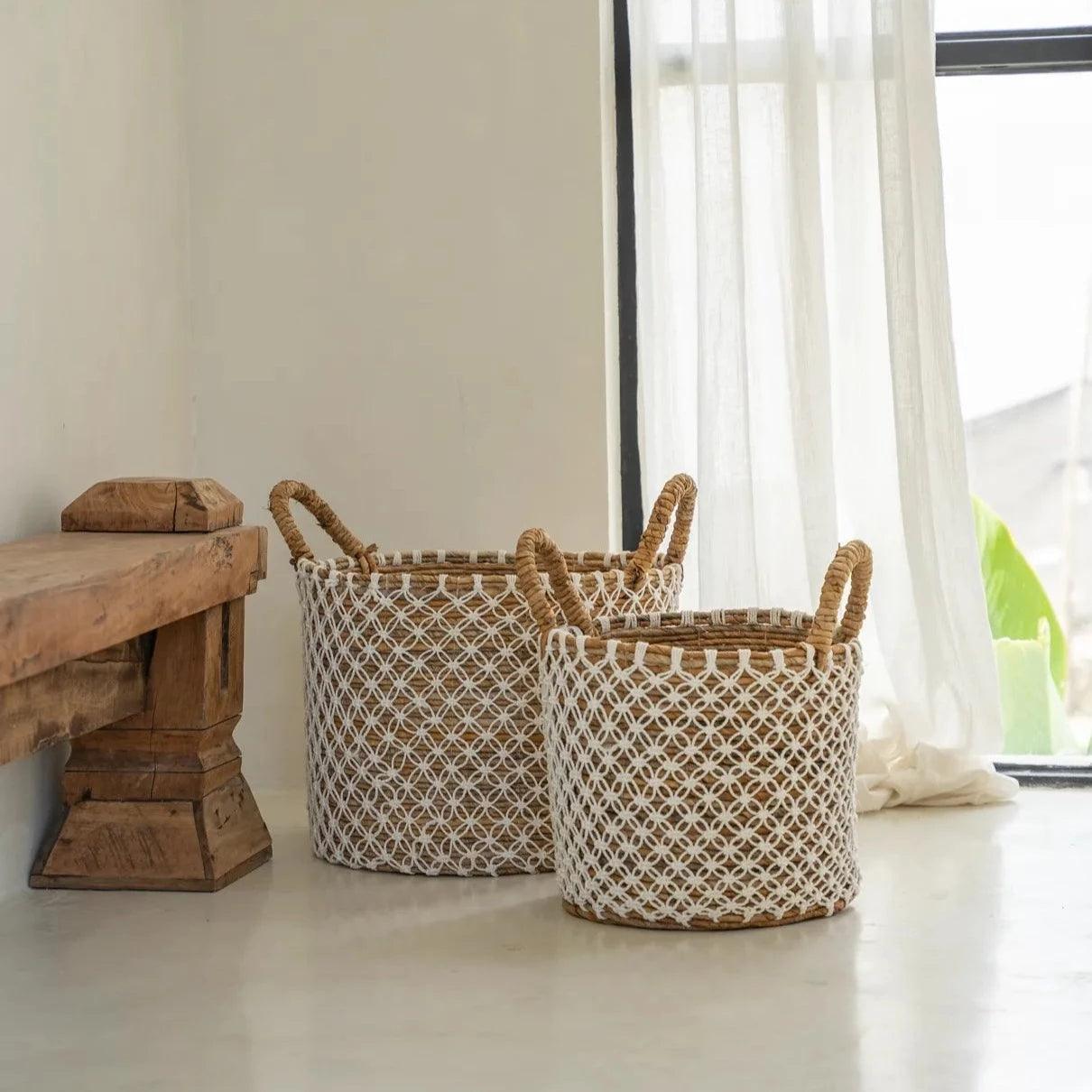 livinglovely.nl - De Cross Stitched Macramé Mand - Naturel Wit - M - Mand - Bazar Bizar - livinglovely.nl