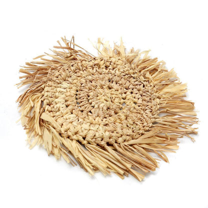 livinglovely.nl - De Fringe Raffia Onderzetter - Naturel - Onderzetter - Bazar Bizar - livinglovely.nl