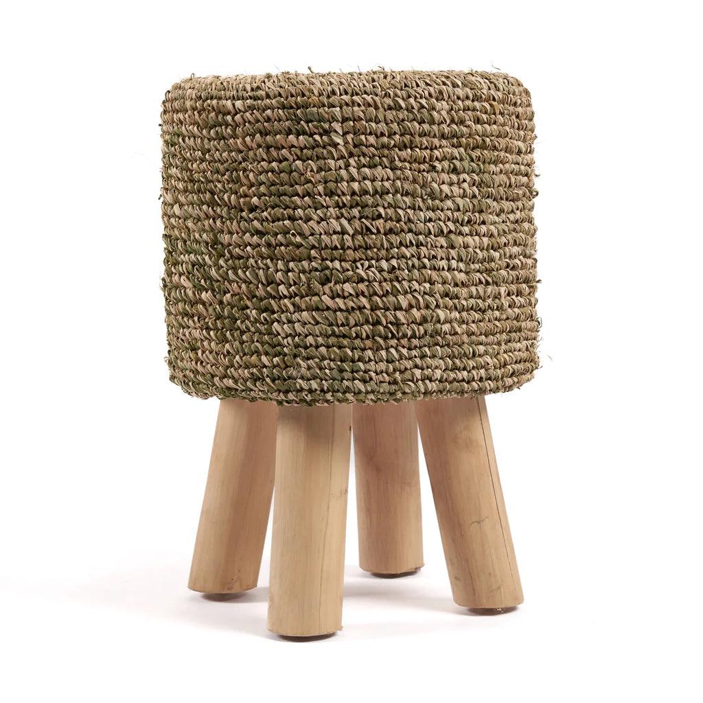 livinglovely.nl - De Raffia Tressed Kruk - Jungle Groen - Kruk - Bazar Bizar - livinglovely.nl