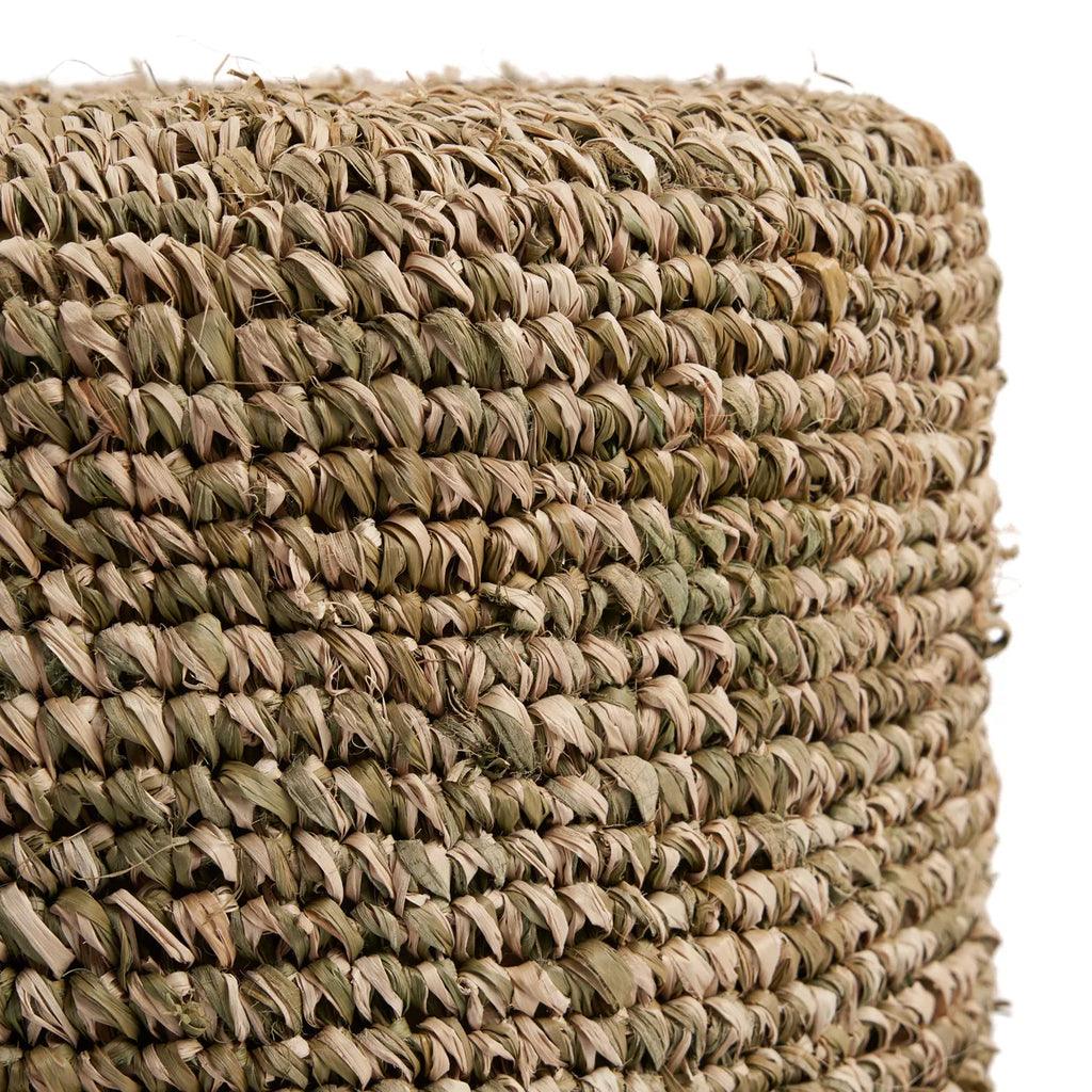 livinglovely.nl - De Raffia Tressed Kruk - Jungle Groen - Kruk - Bazar Bizar - livinglovely.nl