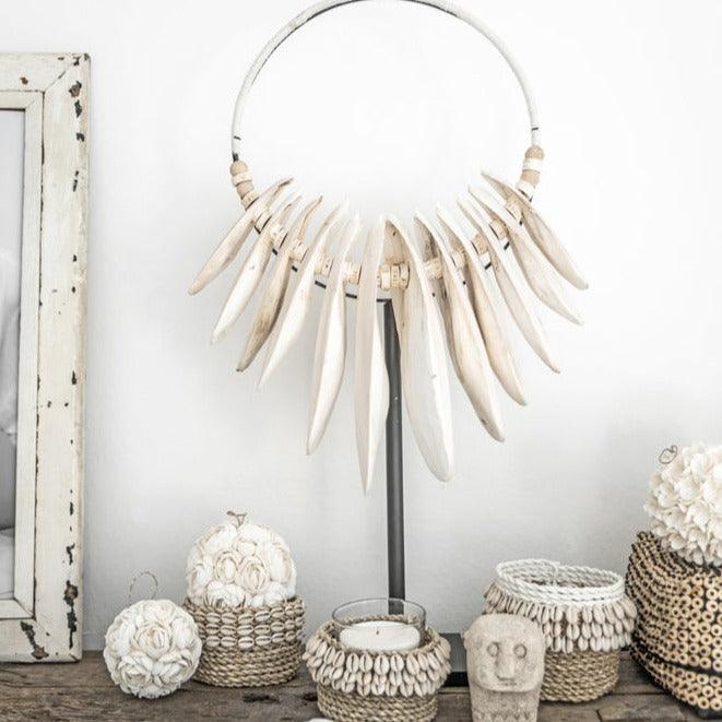 livinglovely.nl - De Rose Shell Bal Hanger - Wit - M - Hanger - Bazar Bizar - livinglovely.nl