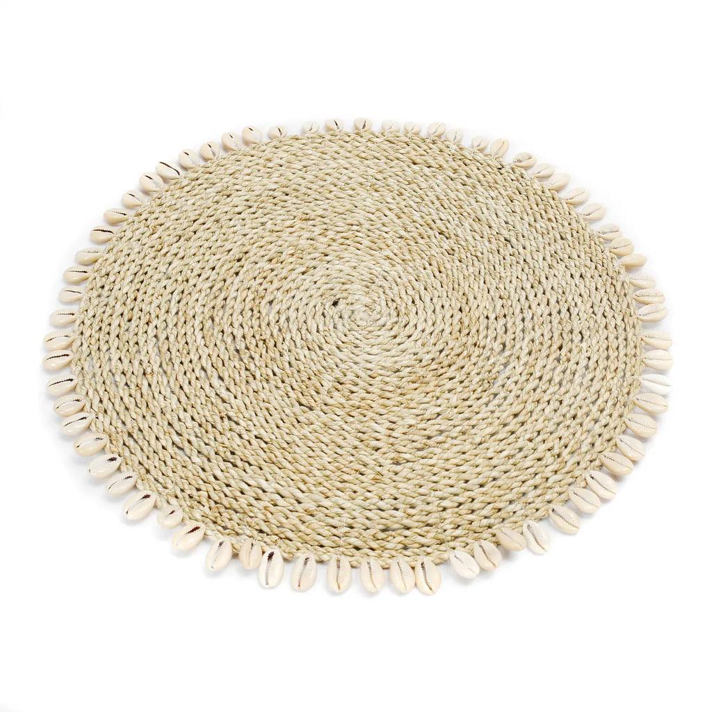 livinglovely.nl - De Seagrass Shell Placemat - Naturel - Placemat - Bazar Bizar - livinglovely.nl