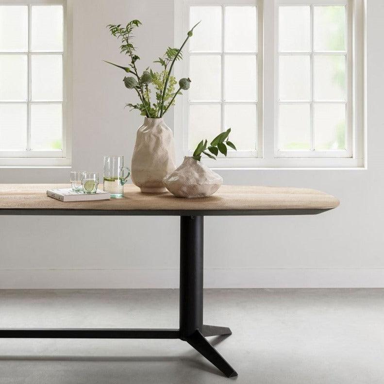 livinglovely.nl - DTP Home Eettafel Soho 210cm - Eetkamertafel - DTP Home - livinglovely.nl