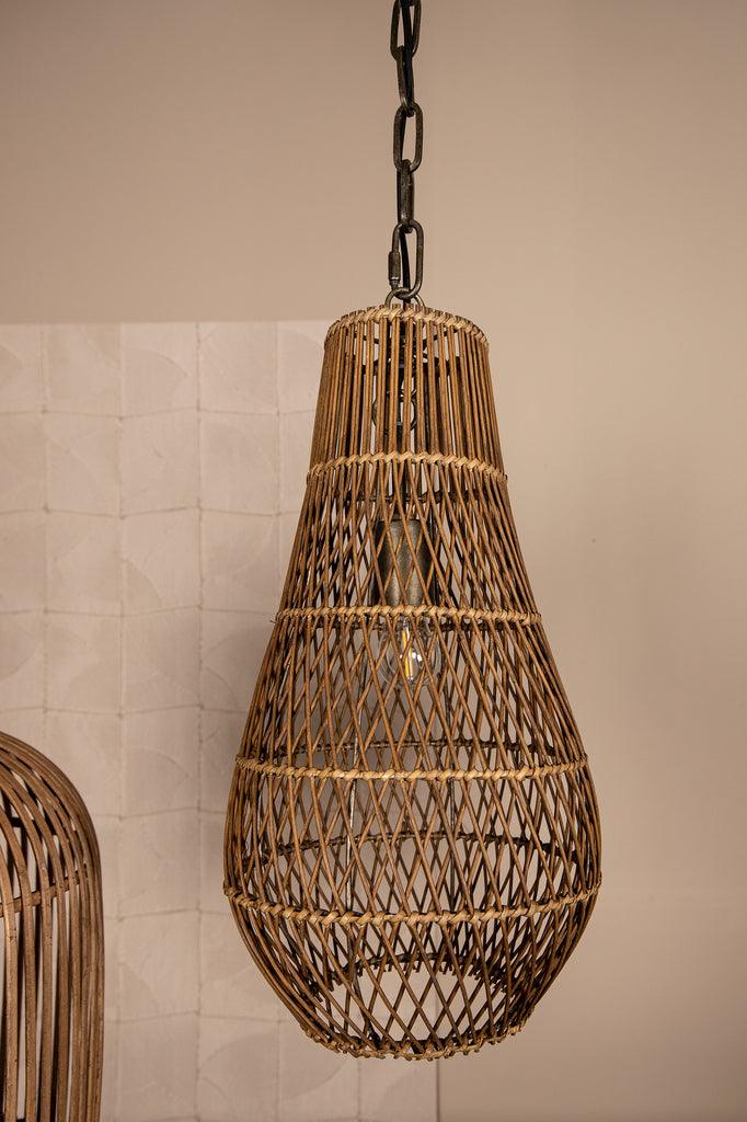 livinglovely.nl - Erandi Natural reed hanging lamp egg shape round PTMD - Hanglamp - PTMD - livinglovely.nl