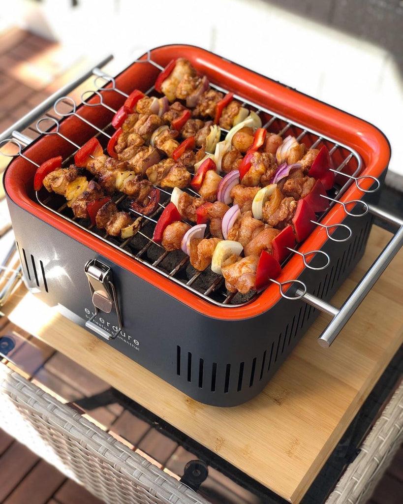 livinglovely.nl - Everdure Cube Houtskool Barbecue Graphite - BBQ - Everdure - livinglovely.nl