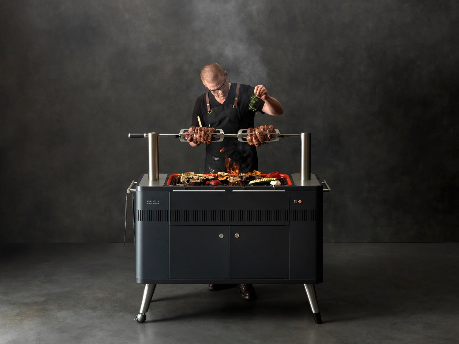 livinglovely.nl - Everdure HUB™ Houtskool Barbecue - BBQ - Everdure - livinglovely.nl