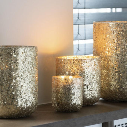 livinglovely.nl - Geurkaars Luxuria Goud Medium J-Line - 60 Uur - Geurkaars - J-Line - livinglovely.nl