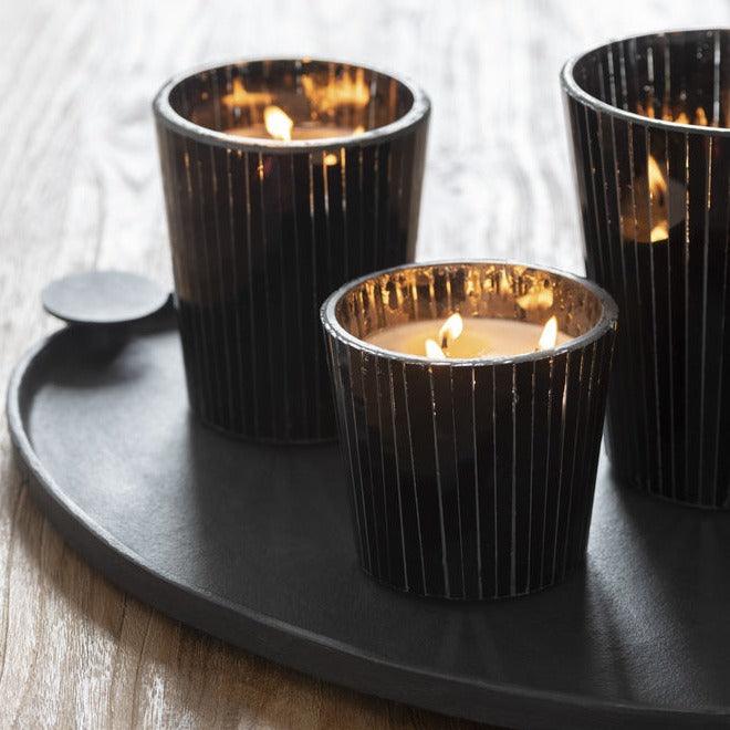 livinglovely.nl - Geurkaars Noa Spicy Twilight Zwart Small-35h - Geurkaars - J-Line - livinglovely.nl