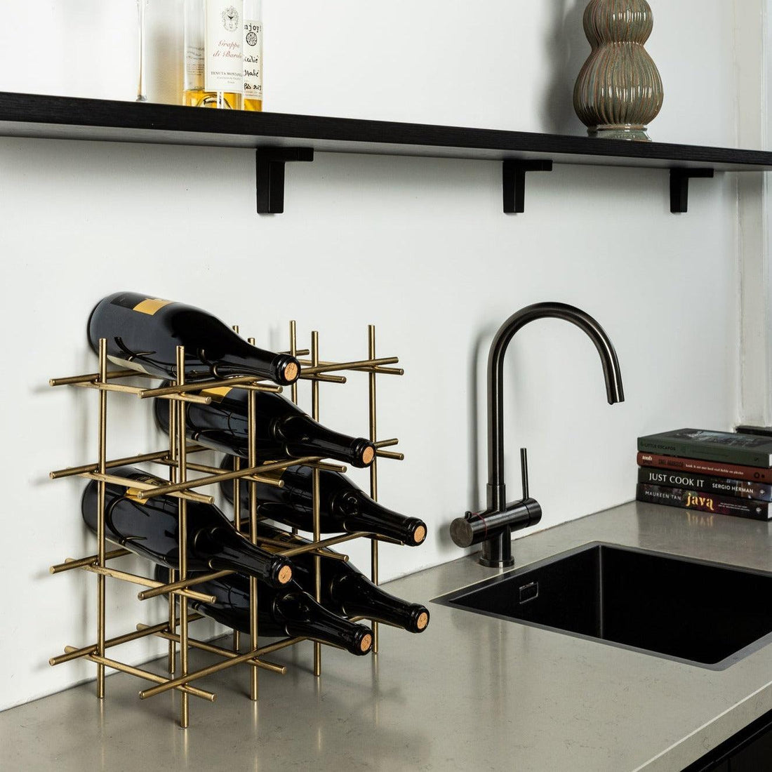 livinglovely.nl - Gordo Brass Steel Square open Frame Wine Rack PTMD - Wijnrek - PTMD - livinglovely.nl