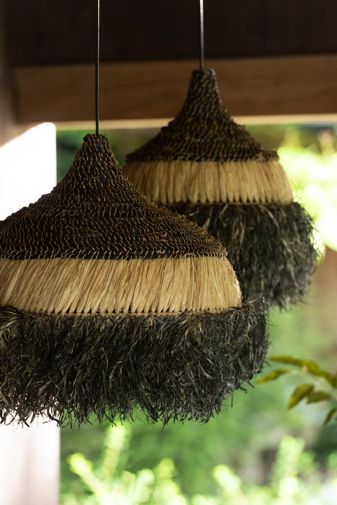 livinglovely.nl - Hanglamp Rond Raffia Zwart/Naturel Large - Hanglamp - J-Line - livinglovely.nl