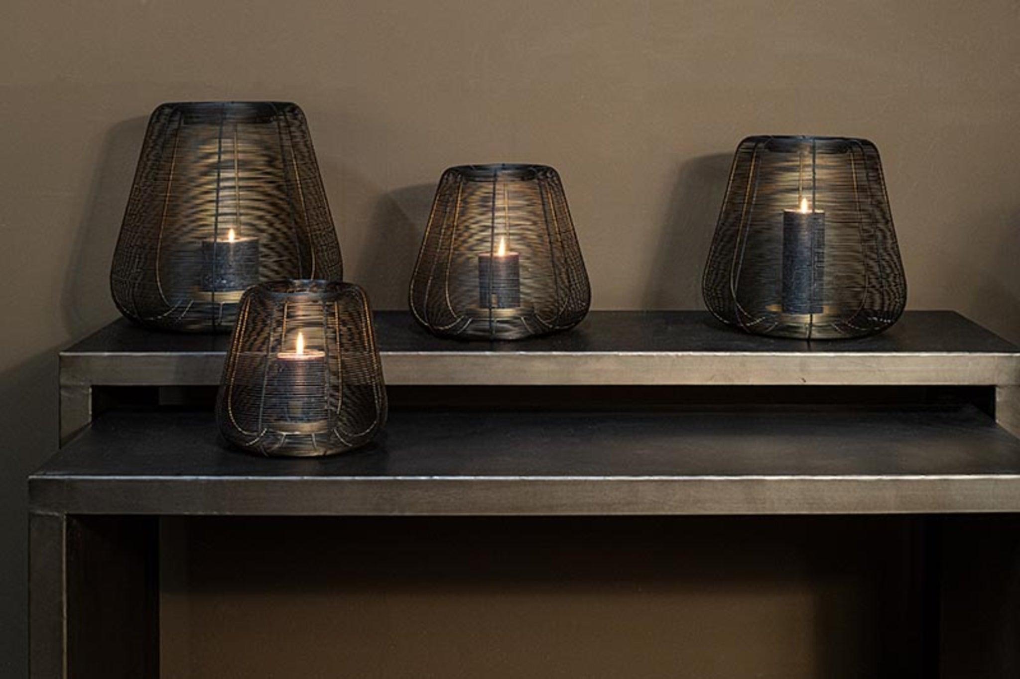 livinglovely.nl - Jaden Black Iron Windlicht Rond L PTMD - Kaarshouder - PTMD - livinglovely.nl