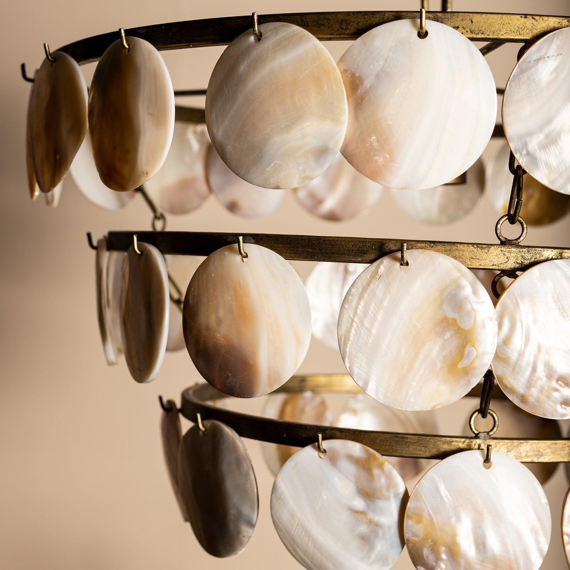 livinglovely.nl - Jalinn Gold metal hanging lamp pearl shells round PTMD - Hanglamp - PTMD - livinglovely.nl