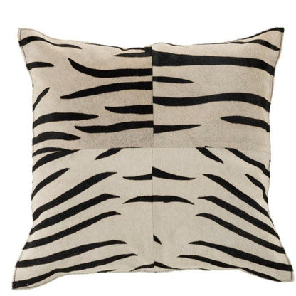 livinglovely.nl - Kussen Zebra Vierkant Leer Zwart / Wit - Kussen - J-Line - livinglovely.nl