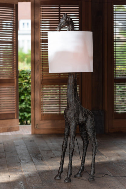 livinglovely.nl - Lamp Giraffe Poly Dark Brown - Vloerlamp - J-Line - livinglovely.nl