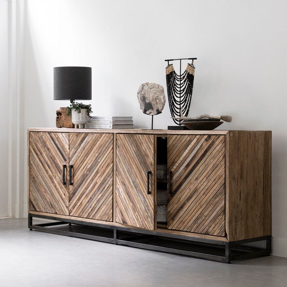 livinglovely.nl - Must Living Dressoir Budapest - 4 Deurs 195cm - Dressoir - Must Living - livinglovely.nl