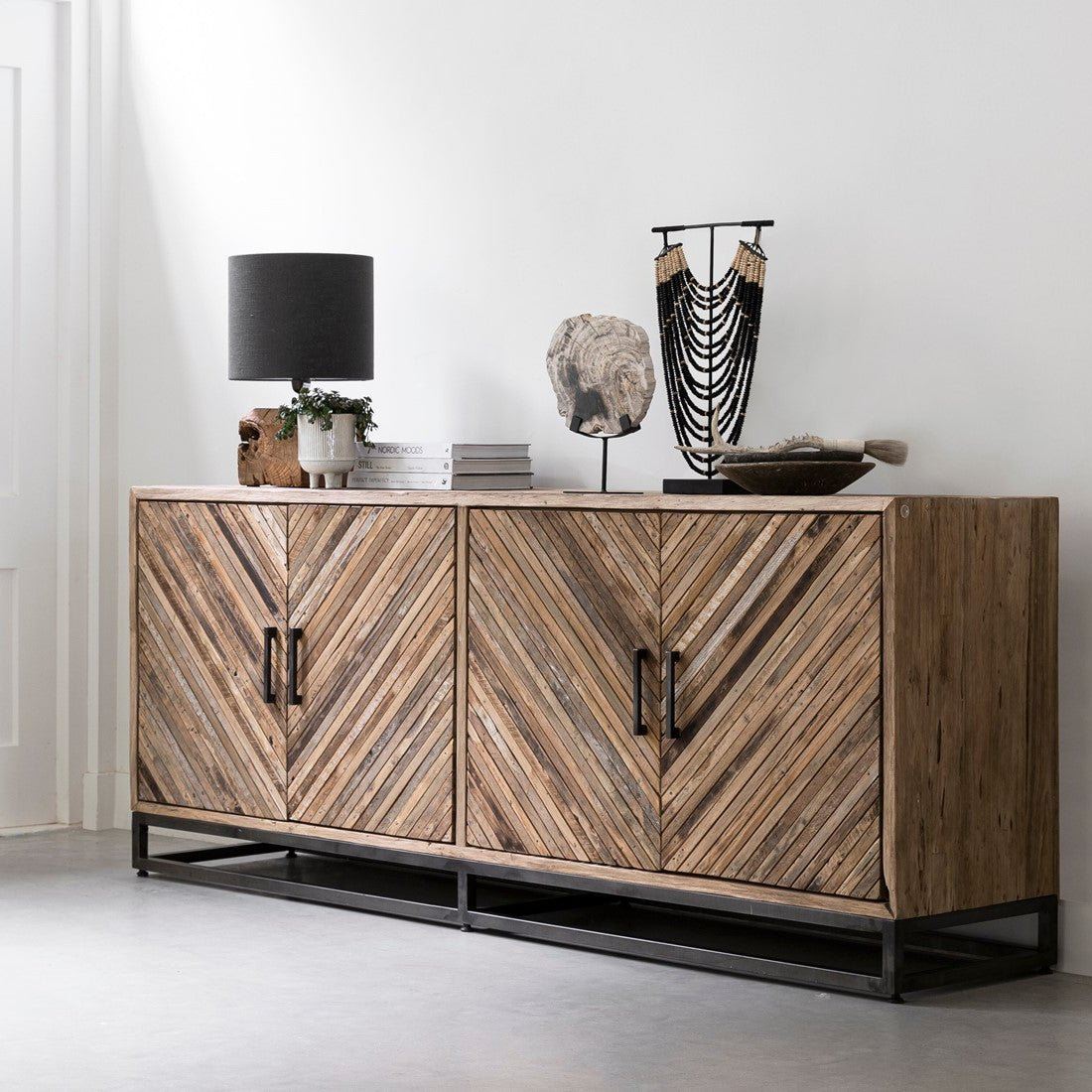 livinglovely.nl - Must Living Dressoir Budapest - 4 Deurs 195cm - Dressoir - Must Living - livinglovely.nl