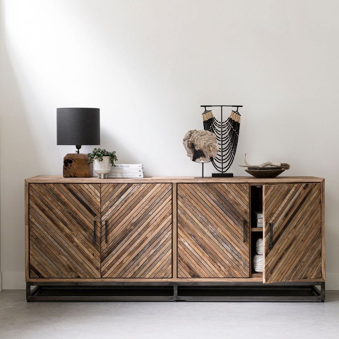 livinglovely.nl - Must Living Dressoir Budapest - 4 Deurs 195cm - Dressoir - Must Living - livinglovely.nl