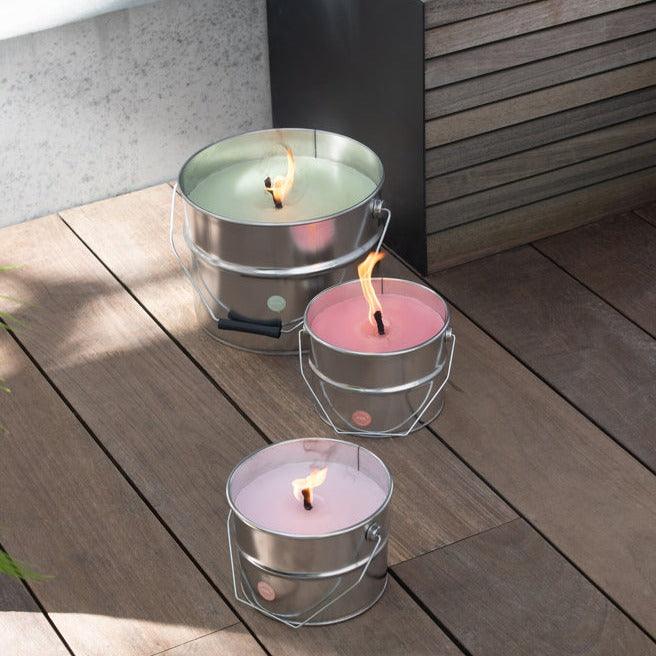 livinglovely.nl - Outdoors Candle Paint Ikoko Pot Metal/Wax Light Pink Small 50H - Buitenkaars - J-Line - livinglovely.nl