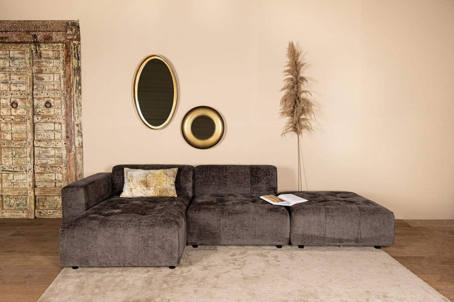 livinglovely.nl - Quinta sofa - arm links - soft velvet - Moss Green PTMD - - PTMD - livinglovely.nl