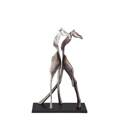 livinglovely.nl - Skye Black Statue Giraffe Small PTMD - Beeld - PTMD - livinglovely.nl