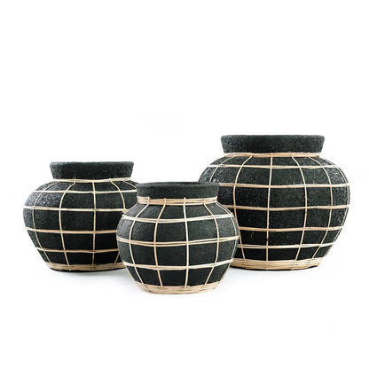 livinglovely.nl - The Belly Vase Black Naturel Large - Vaas - Bazar Bizar - livinglovely.nl