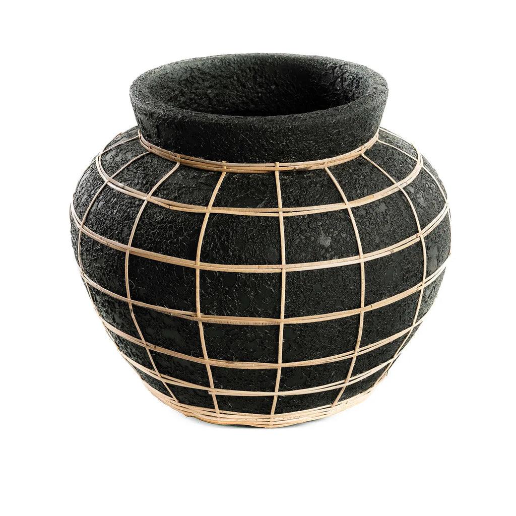 livinglovely.nl - The Belly Vase Black Naturel Large - Vaas - Bazar Bizar - livinglovely.nl