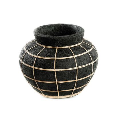 livinglovely.nl - The Belly Vase Black Naturel Medium - Vaas - Bazar Bizar - livinglovely.nl