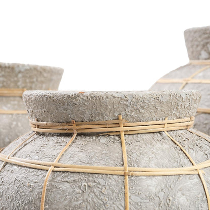 livinglovely.nl - The Belly Vase Concrete Naturel Large - Vaas - Bazar Bizar - livinglovely.nl