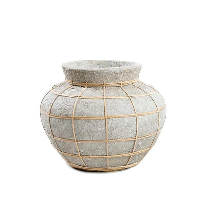 livinglovely.nl - The Belly Vase Concrete Naturel Small - Vaas - Bazar Bizar - livinglovely.nl