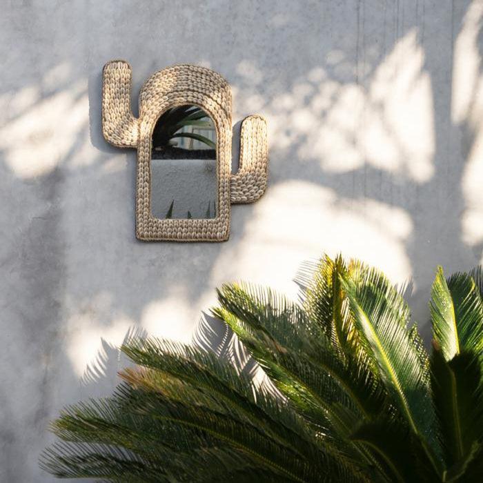 livinglovely.nl - The Cactus Shell Mirror White - Spiegel - Bazar Bizar - livinglovely.nl