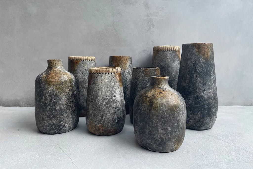 livinglovely.nl - The Classy Vase - Antique Grey - S - Vaas - Bazar Bizar - livinglovely.nl