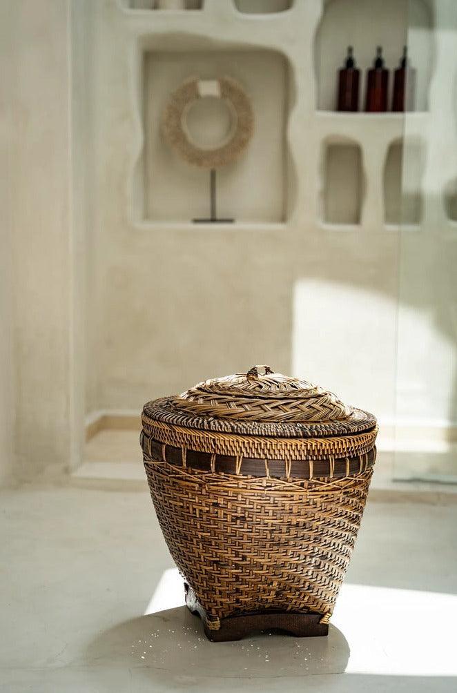 livinglovely.nl - The Colonial Storage Basket - Natural Brown - M - Mand - Bazar Bizar - livinglovely.nl