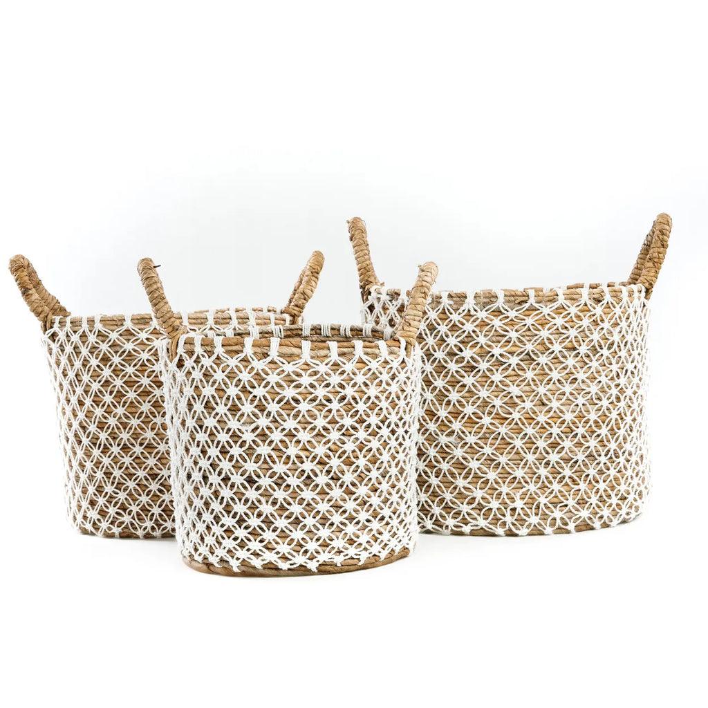 livinglovely.nl - The Crossed Stitched Macrame Basket - Smalll - Mand - Bazar Bizar - livinglovely.nl