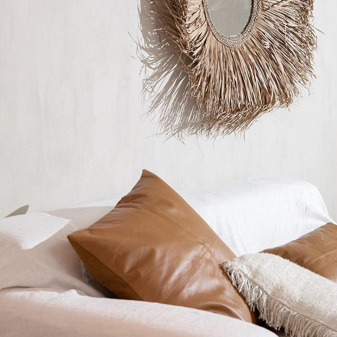 livinglovely.nl - The Four Panel Leather Cushion Cover - Camel - 40x40 - Kussenhoes - Bazar Bizar - livinglovely.nl